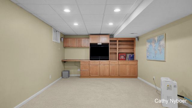 2328 Palm Dale Drive Sw, City Of Wyoming, MI 49519