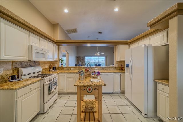 6090 S Bella Vista Drive, Fort Mohave, AZ 86426