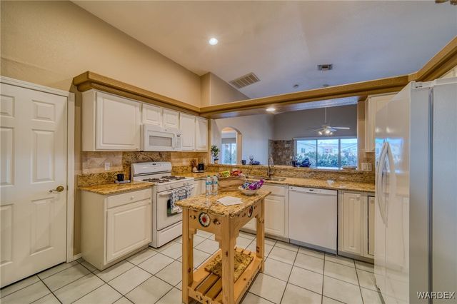 6090 S Bella Vista Drive, Fort Mohave, AZ 86426