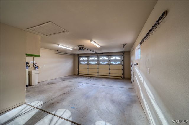 6090 S Bella Vista Drive, Fort Mohave, AZ 86426