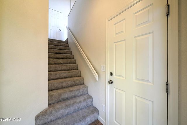 1633 E LAKESIDE Drive 50, Gilbert, AZ 85234