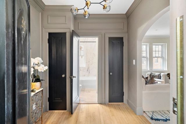 4 Chiswick 34, Boston, MA 02135