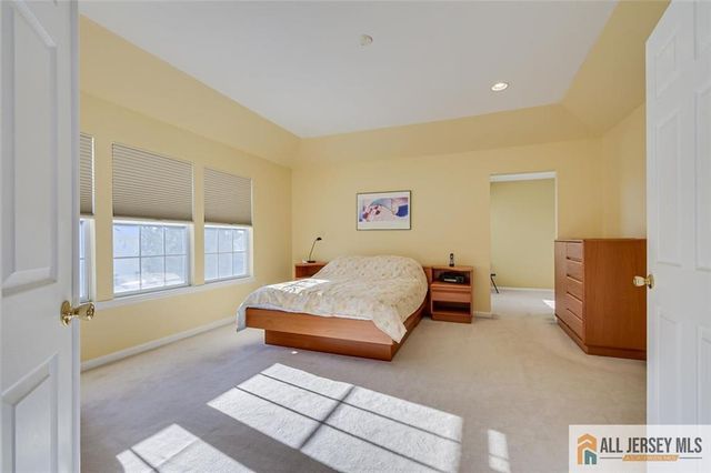 34 Scenic Drive, South Brunswick, NJ 08810