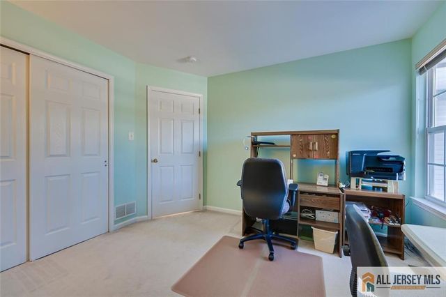 34 Scenic Drive, South Brunswick, NJ 08810