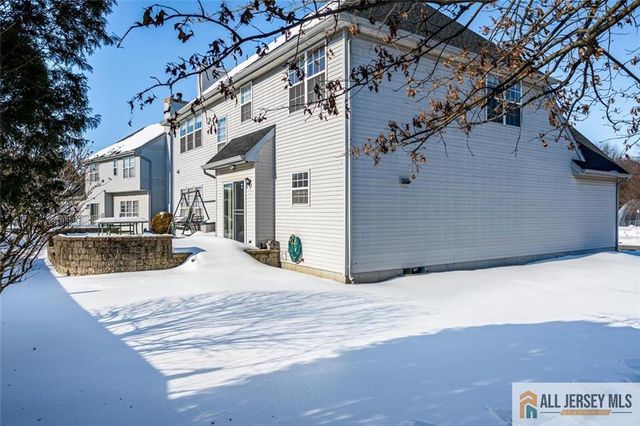 34 Scenic Drive, South Brunswick, NJ 08810