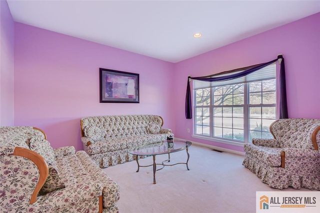 34 Scenic Drive, South Brunswick, NJ 08810