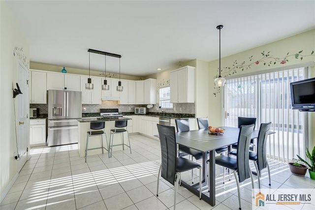 34 Scenic Drive, South Brunswick, NJ 08810