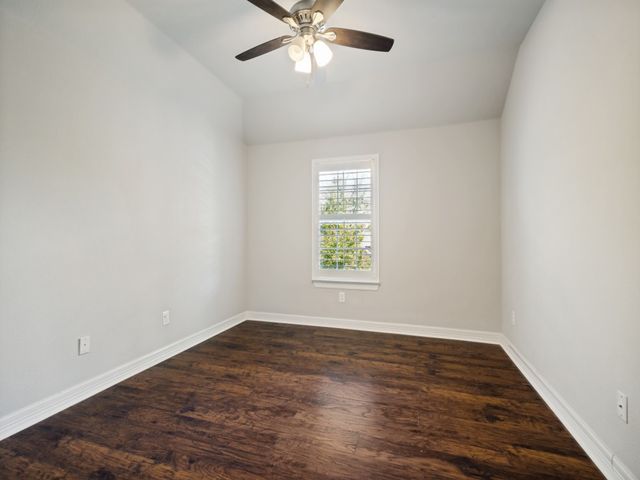 2600 Queen Elaine Drive, Lewisville, TX 75056