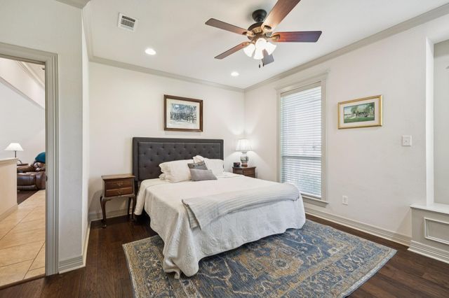 101 Beacon Court, Mabank, TX 75143