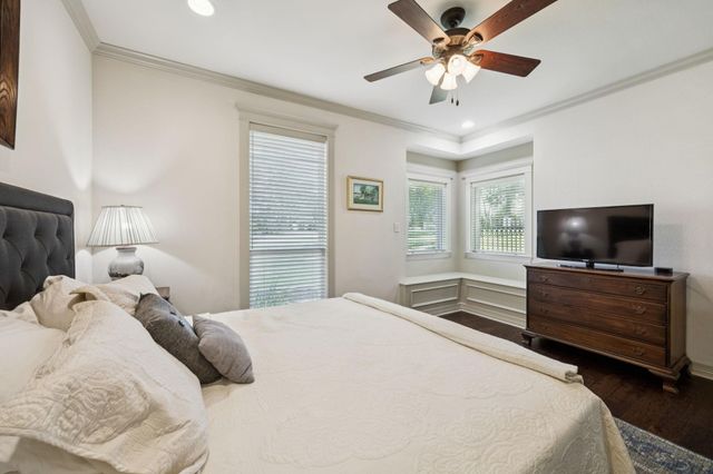 101 Beacon Court, Mabank, TX 75143