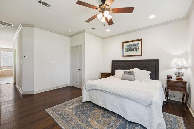 101 Beacon Court, Mabank, TX 75143
