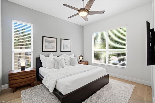 1835 Les Chateaux BLVD 204, Naples, FL 34109