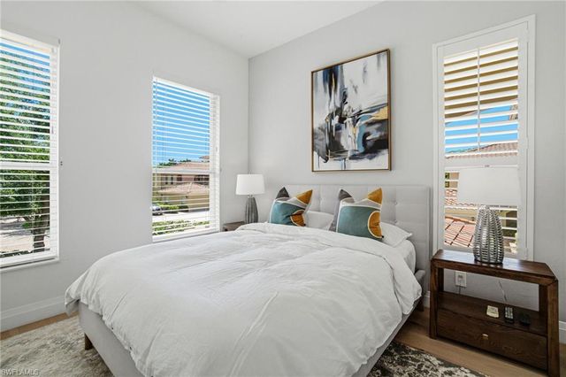 1835 Les Chateaux BLVD 204, Naples, FL 34109