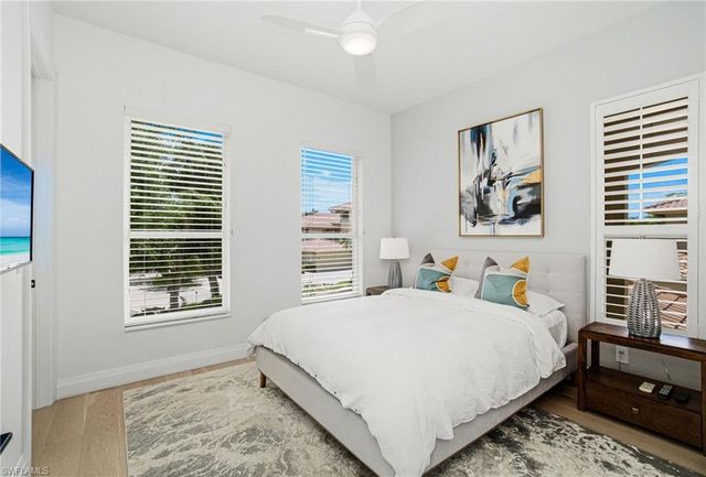 1835 Les Chateaux BLVD 204, Naples, FL 34109