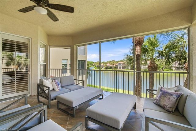 1835 Les Chateaux BLVD 204, Naples, FL 34109