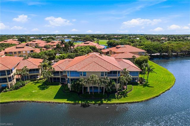 1835 Les Chateaux BLVD 204, Naples, FL 34109