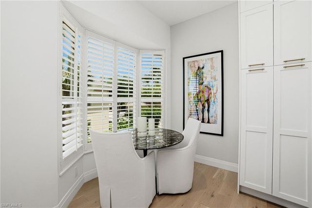 1835 Les Chateaux BLVD 204, Naples, FL 34109