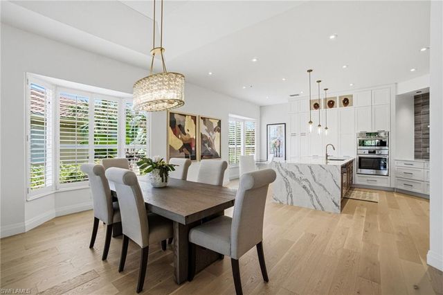 1835 Les Chateaux BLVD 204, Naples, FL 34109