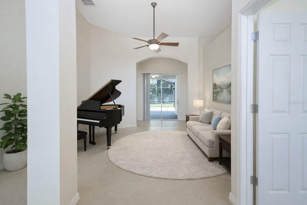 Image 18 of property listing at 140 RANGELINE WOODS COVE, Longwood, FL 32750