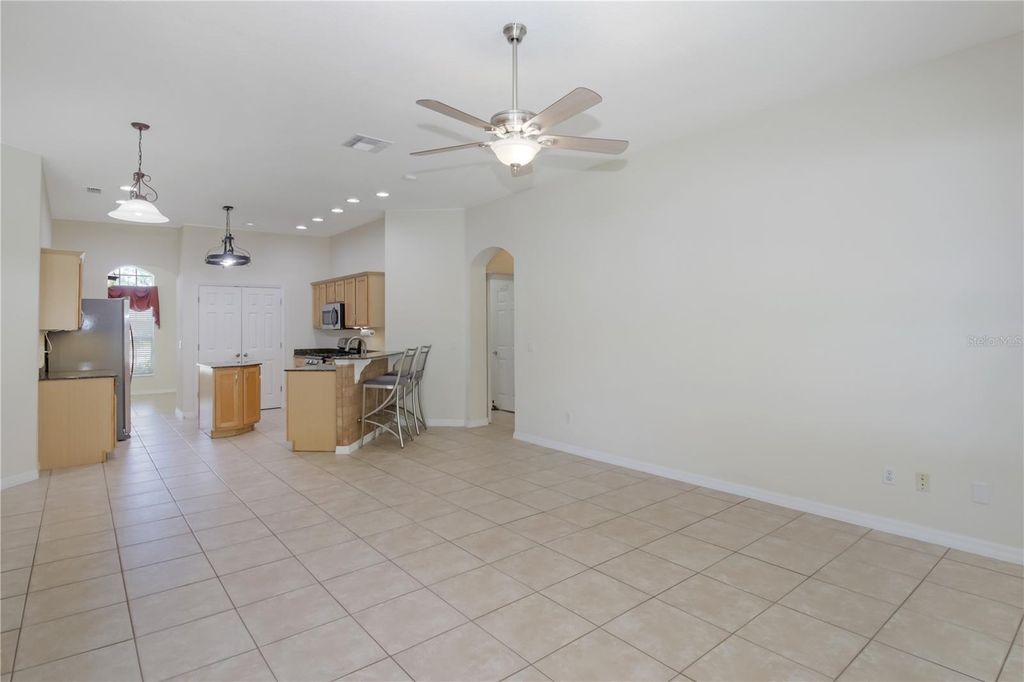Image 7 of property listing at 140 RANGELINE WOODS COVE, Longwood, FL 32750