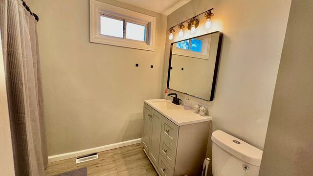 724 Mohawk Drive, Round Lake Heights, IL 60073