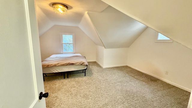 724 Mohawk Drive, Round Lake Heights, IL 60073