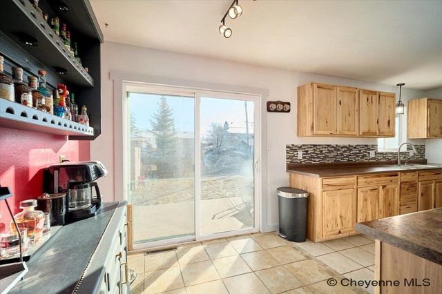7017 WILLSHIRE BLVD, Cheyenne, WY 82009