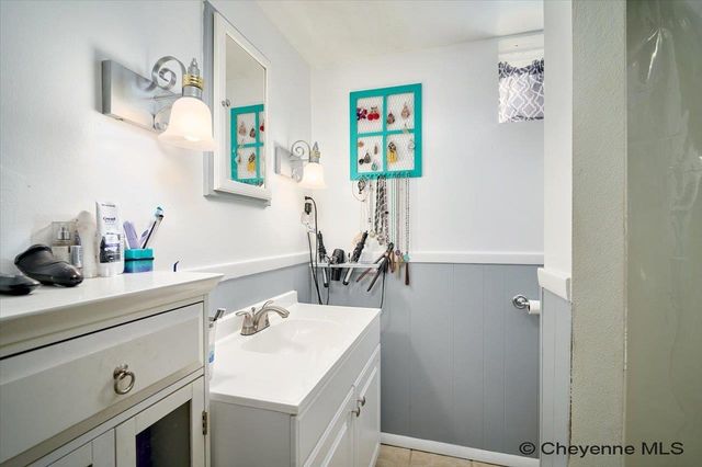 7017 WILLSHIRE BLVD, Cheyenne, WY 82009