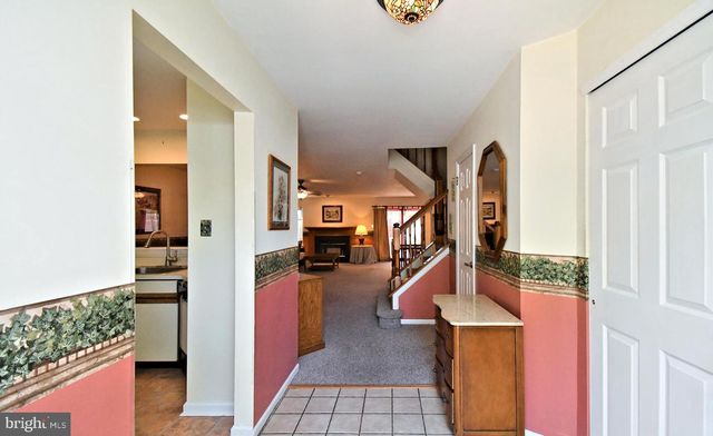 331 IVANHOE CT, Langhorne, PA 19047