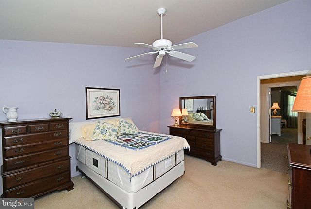 331 IVANHOE CT, Langhorne, PA 19047