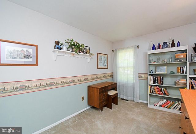 331 IVANHOE CT, Langhorne, PA 19047