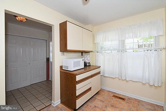 331 IVANHOE CT, Langhorne, PA 19047
