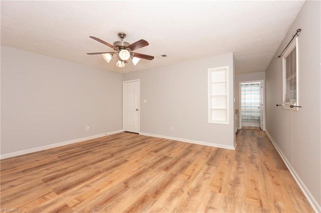923 Aberdeen Road, High Point, NC 27265