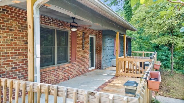 923 Aberdeen Road, High Point, NC 27265