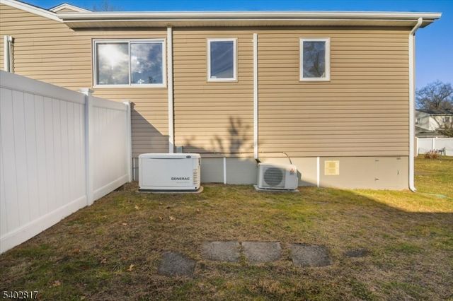 63 W William St, Lincoln Park Boro, NJ 07035