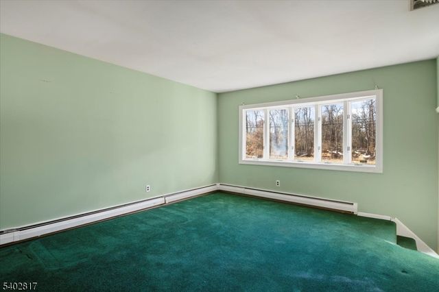 63 W William St, Lincoln Park Boro, NJ 07035