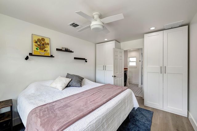 4536 Sunburst Street, Bellaire, TX 77401