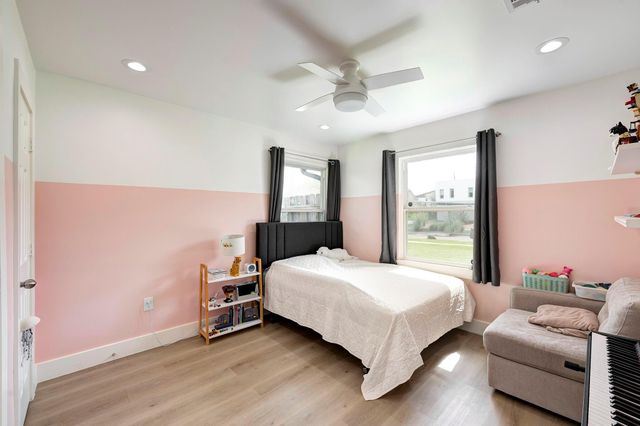 4536 Sunburst Street, Bellaire, TX 77401