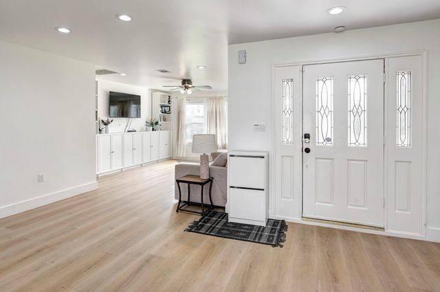 4536 Sunburst Street, Bellaire, TX 77401