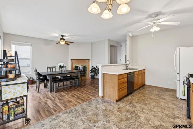 16435 Yates Street, Omaha, NE 68116