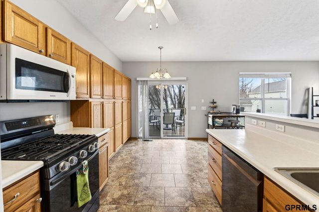 16435 Yates Street, Omaha, NE 68116