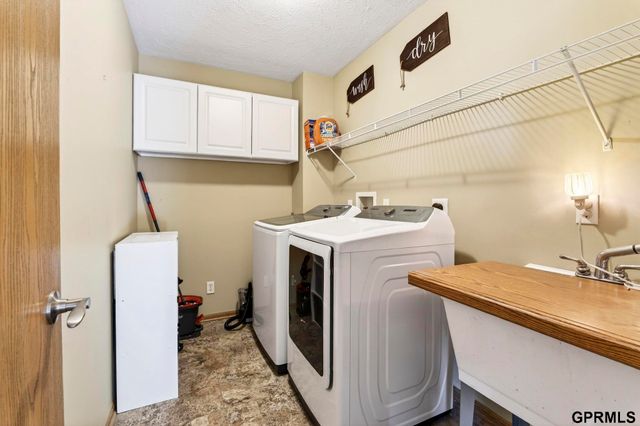 16435 Yates Street, Omaha, NE 68116