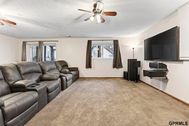 16435 Yates Street, Omaha, NE 68116