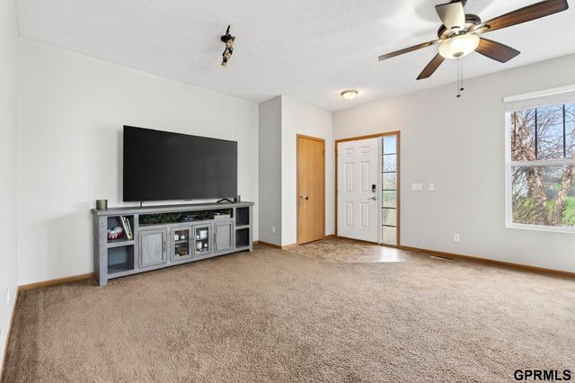 16435 Yates Street, Omaha, NE 68116