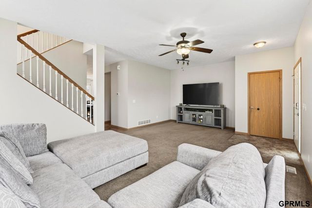 16435 Yates Street, Omaha, NE 68116