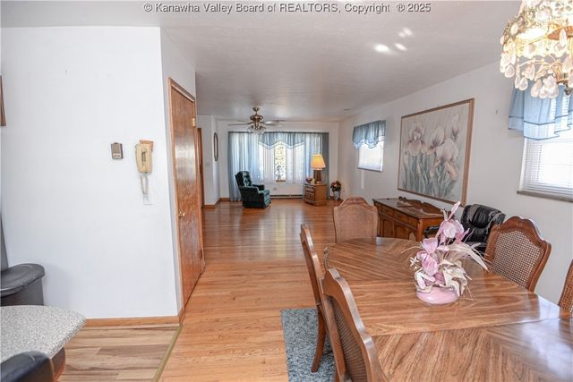 2155 Kay Neva Lane, Charleston, WV 25312