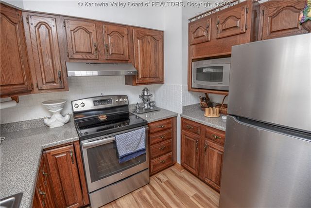 2155 Kay Neva Lane, Charleston, WV 25312