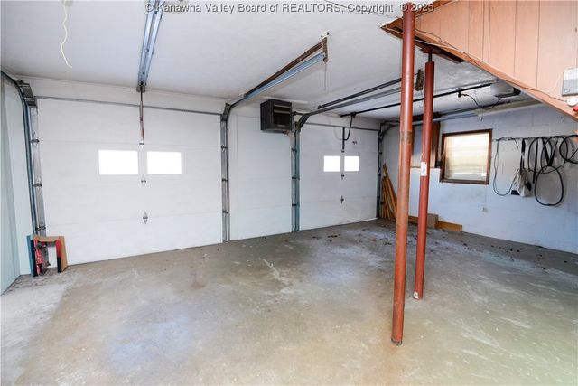 2155 Kay Neva Lane, Charleston, WV 25312