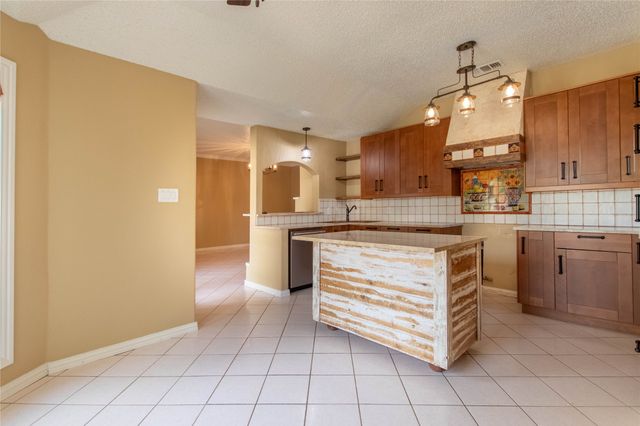 308 Sanders, Denton, TX 76210