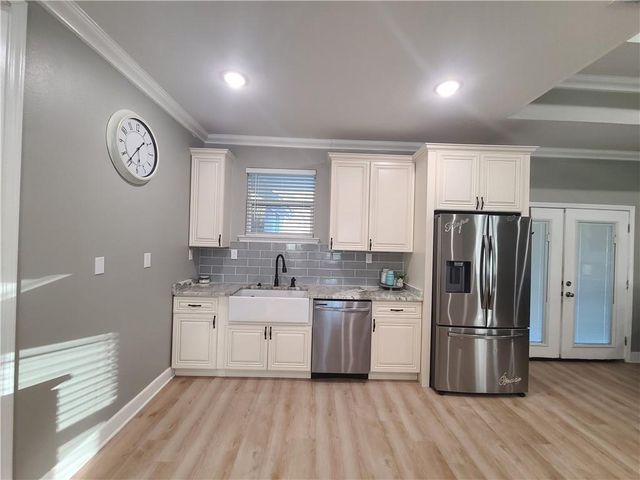 284 Dead Lake Road, Creola, AL 36525